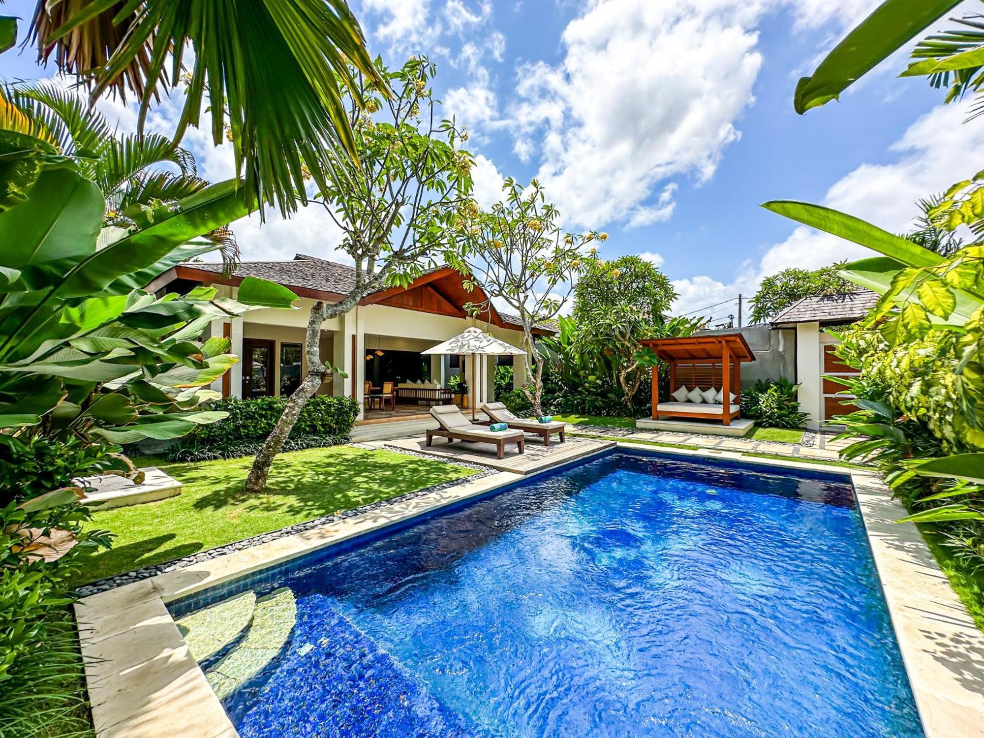 Ghana Villa Seminyak By Pramana Villas Екстер'єр фото